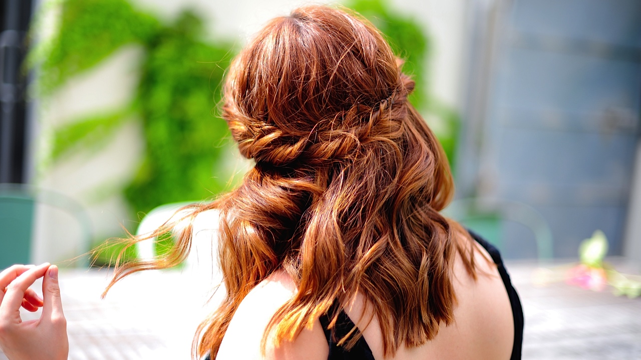 Ethereal Summertime Hair: Master the Valentino Couture Look Now